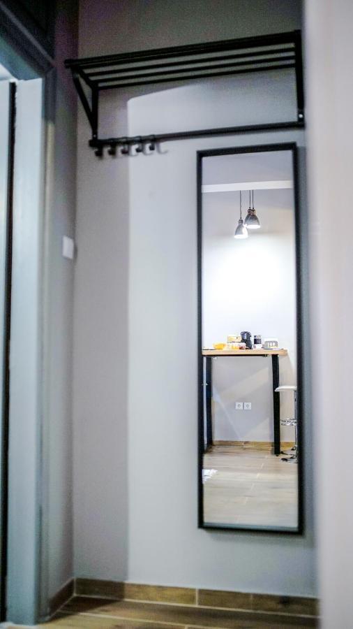 D16 Athens Apartment - 5' Mins To Petralona Metro Exteriör bild